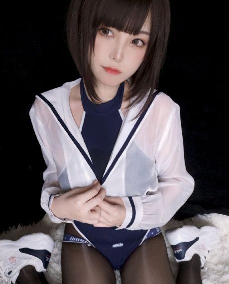 哺乳期给上司喂奶hd