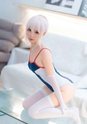 跨下新婚美妇