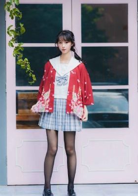 亚洲精品久久久日韩美女图片
